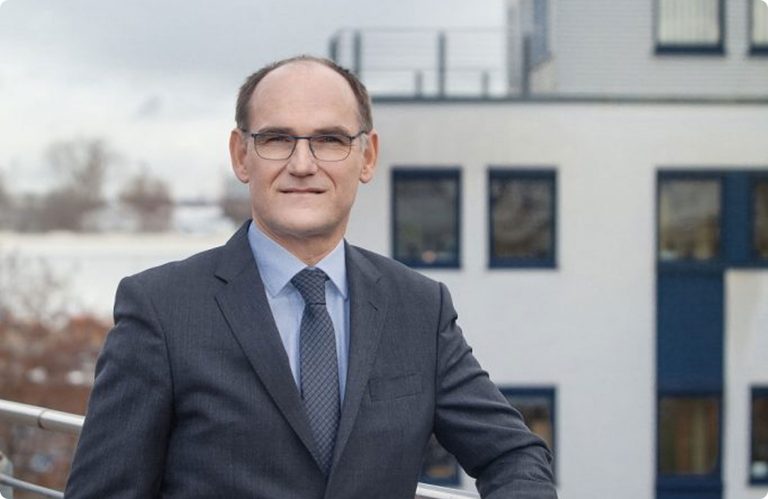 Dr. Alfred Kranstedt