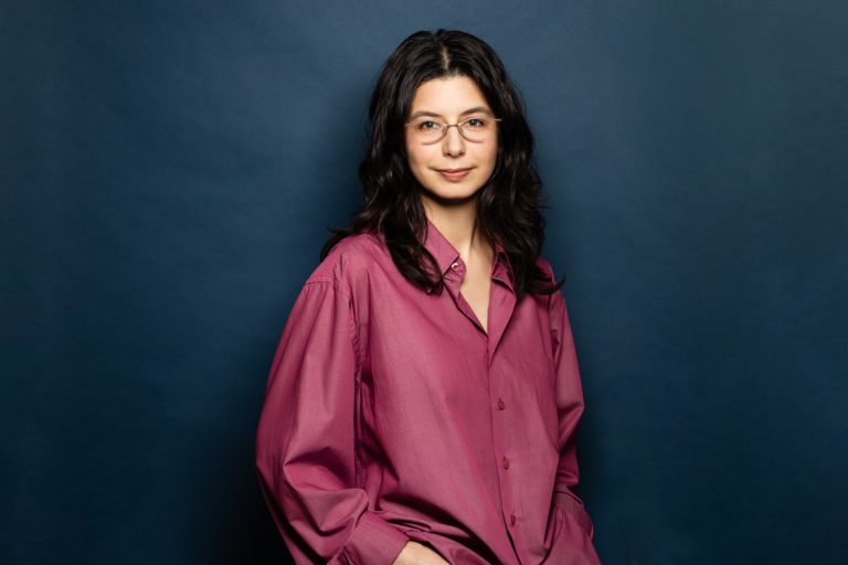 Porträt von Jana Rapp, Werkstudentin Research